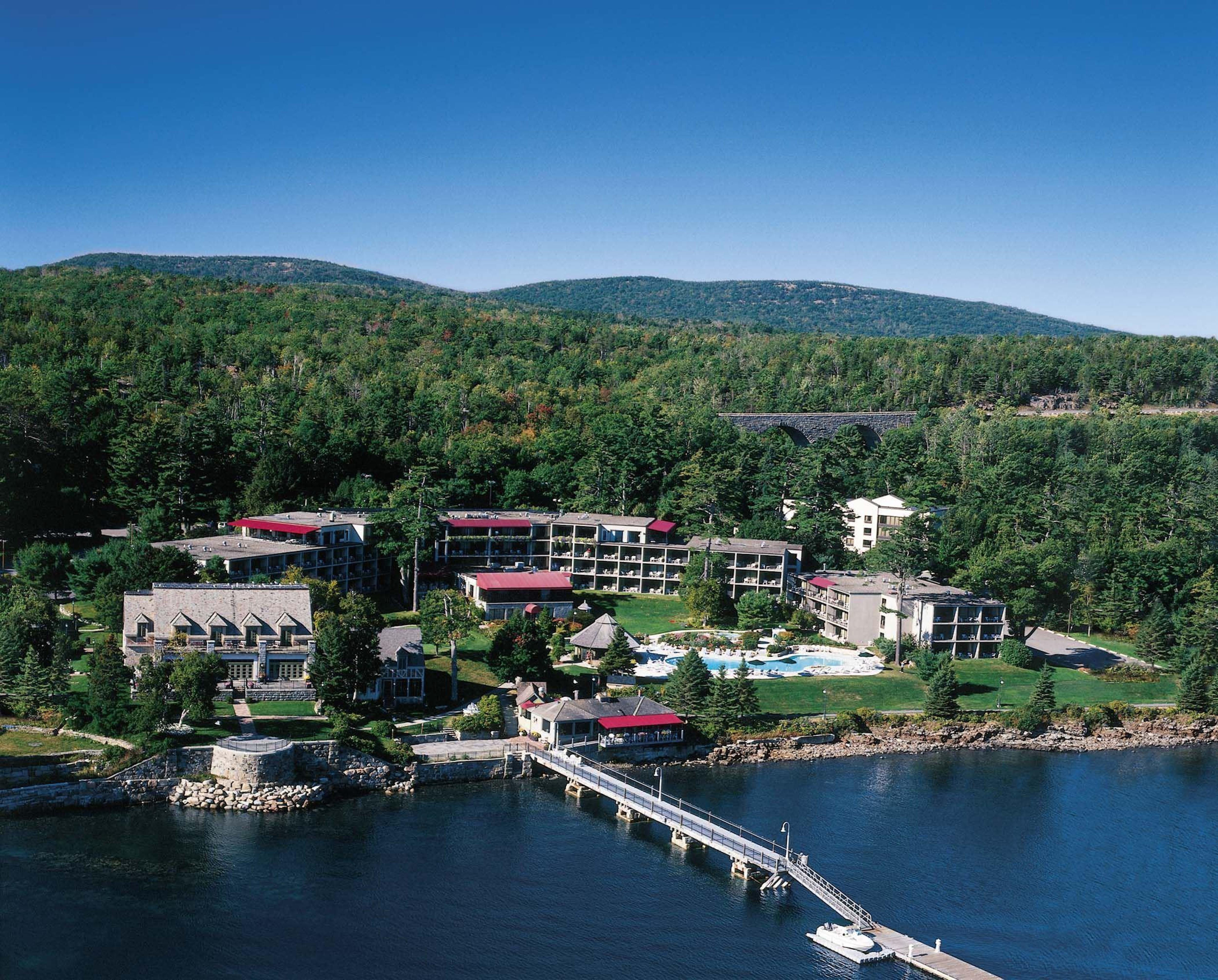 Holiday Inn Bar Harbor Regency Hotel By Ihg Exterior photo