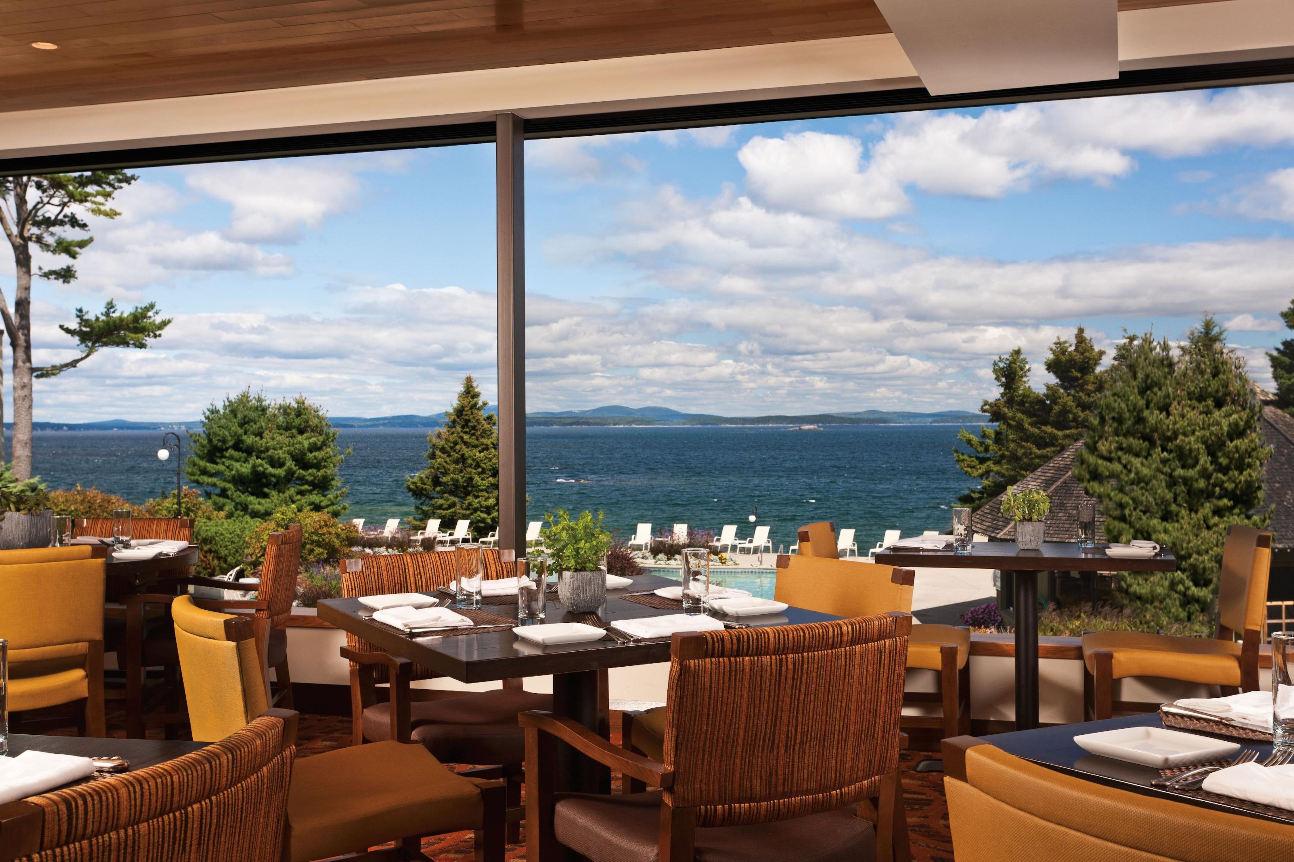 Holiday Inn Bar Harbor Regency Hotel By Ihg Exterior photo