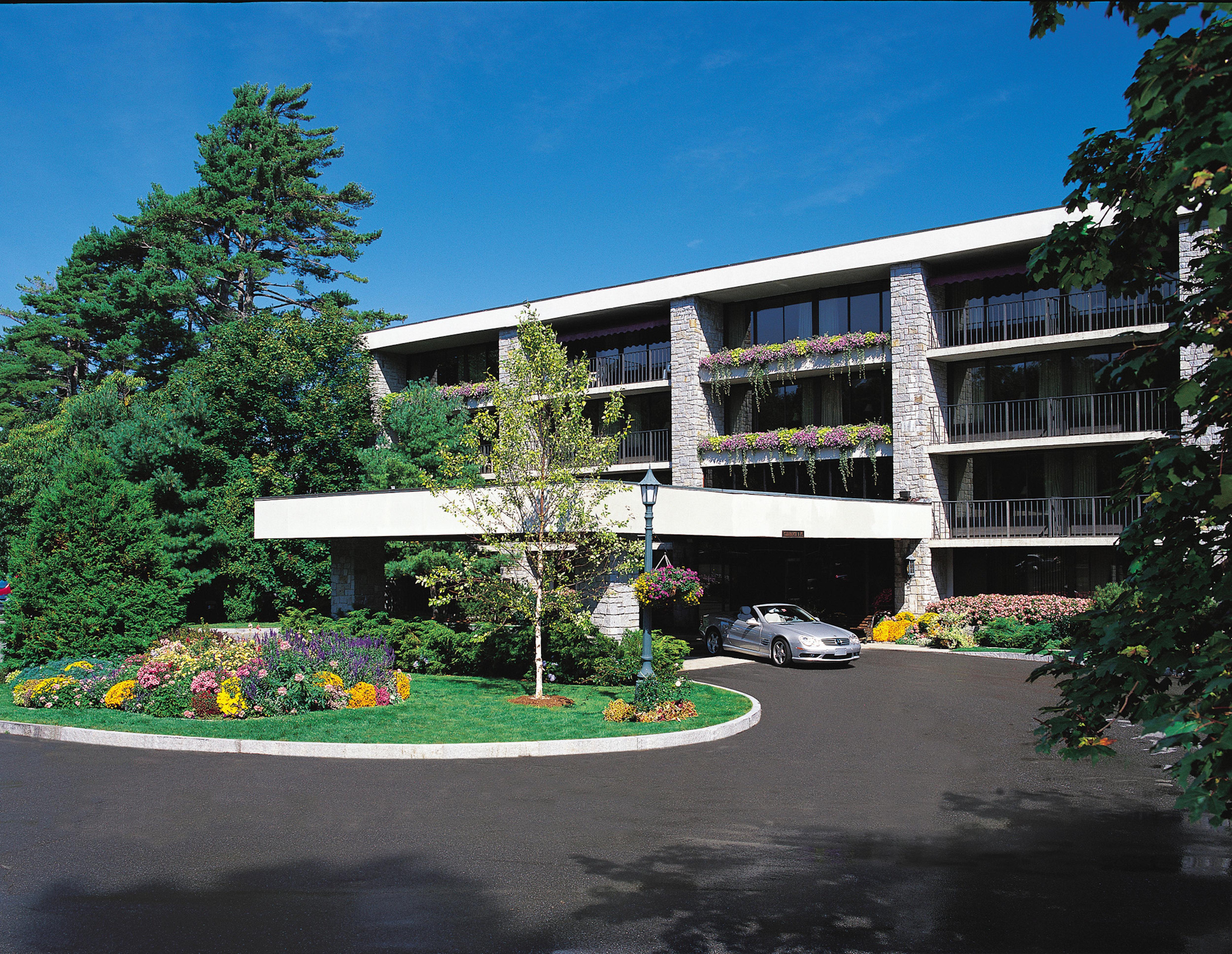 Holiday Inn Bar Harbor Regency Hotel By Ihg Exterior photo