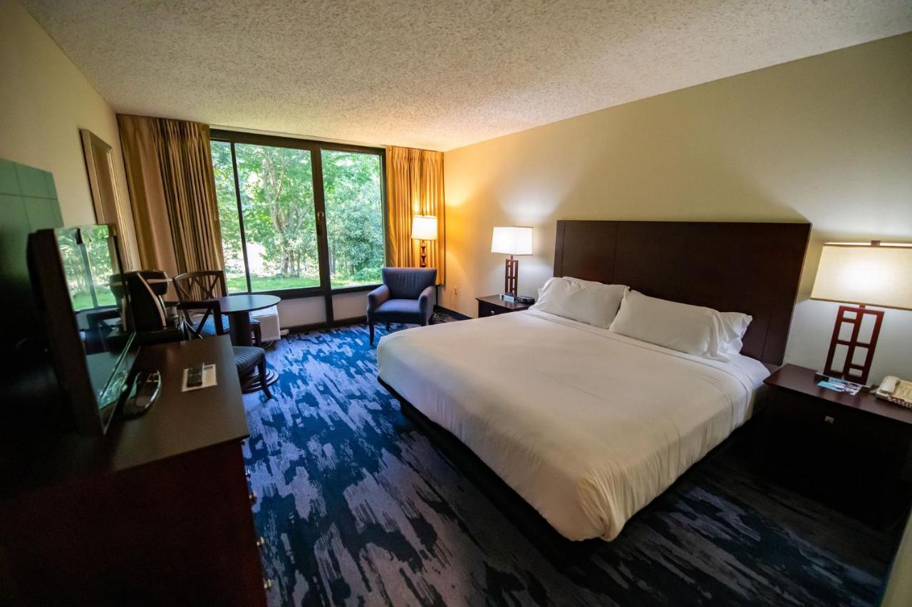 Holiday Inn Bar Harbor Regency Hotel By Ihg Exterior photo