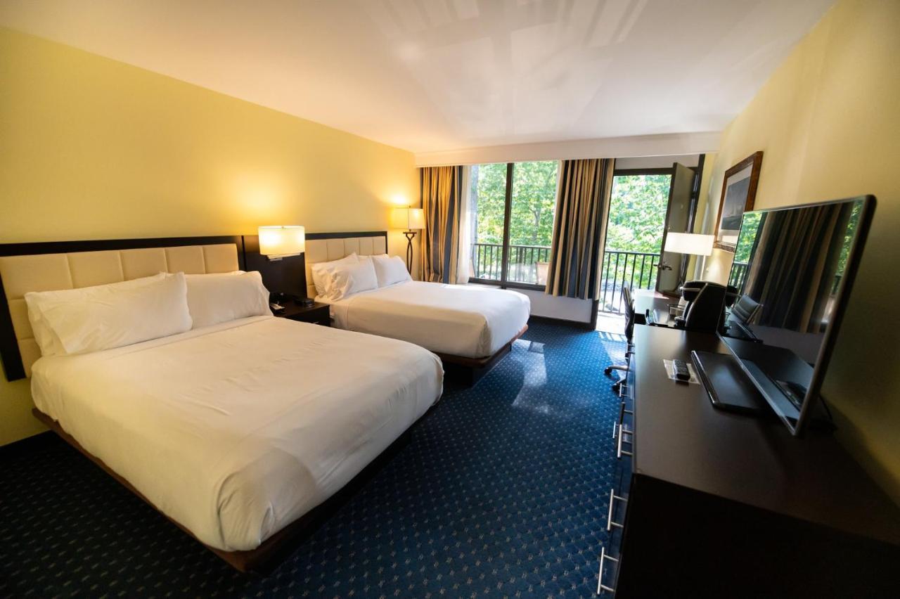 Holiday Inn Bar Harbor Regency Hotel By Ihg Exterior photo