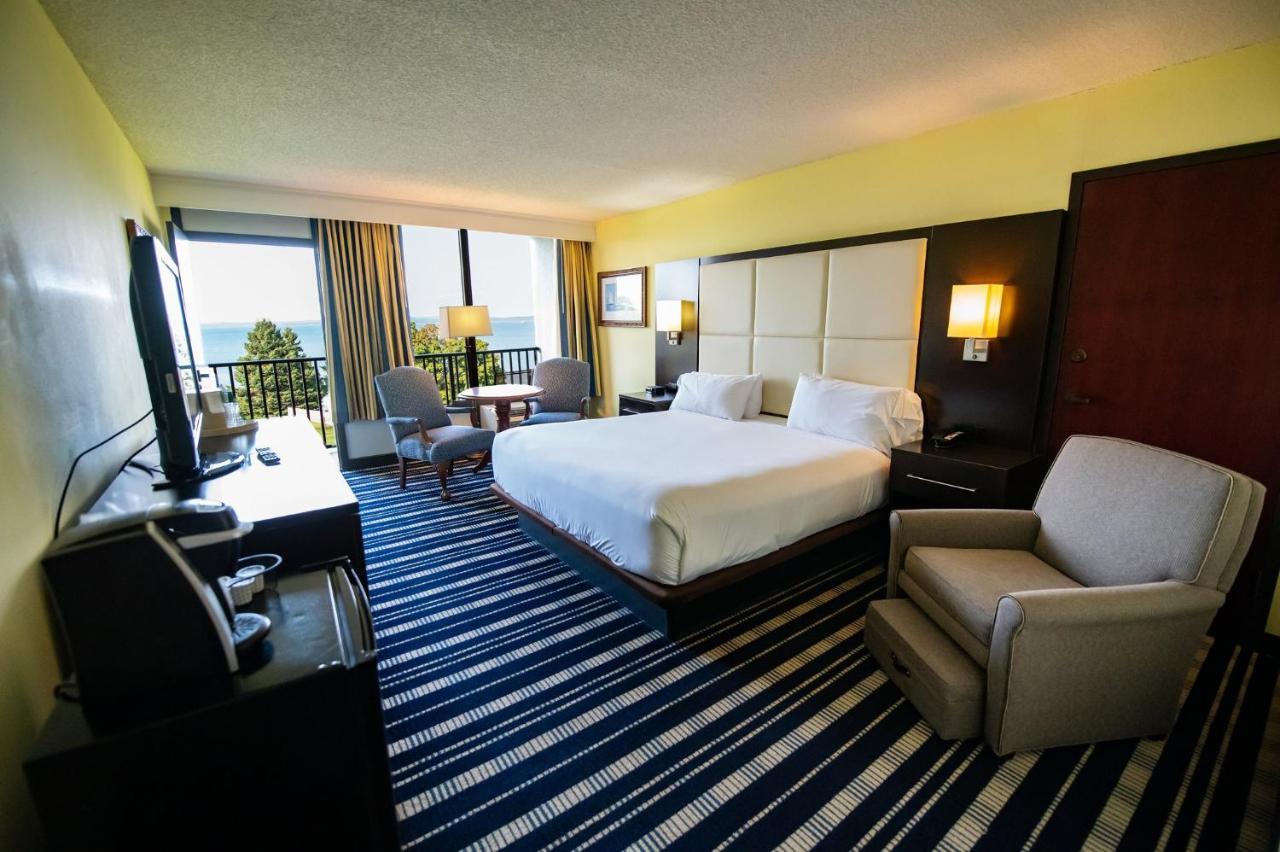 Holiday Inn Bar Harbor Regency Hotel By Ihg Exterior photo